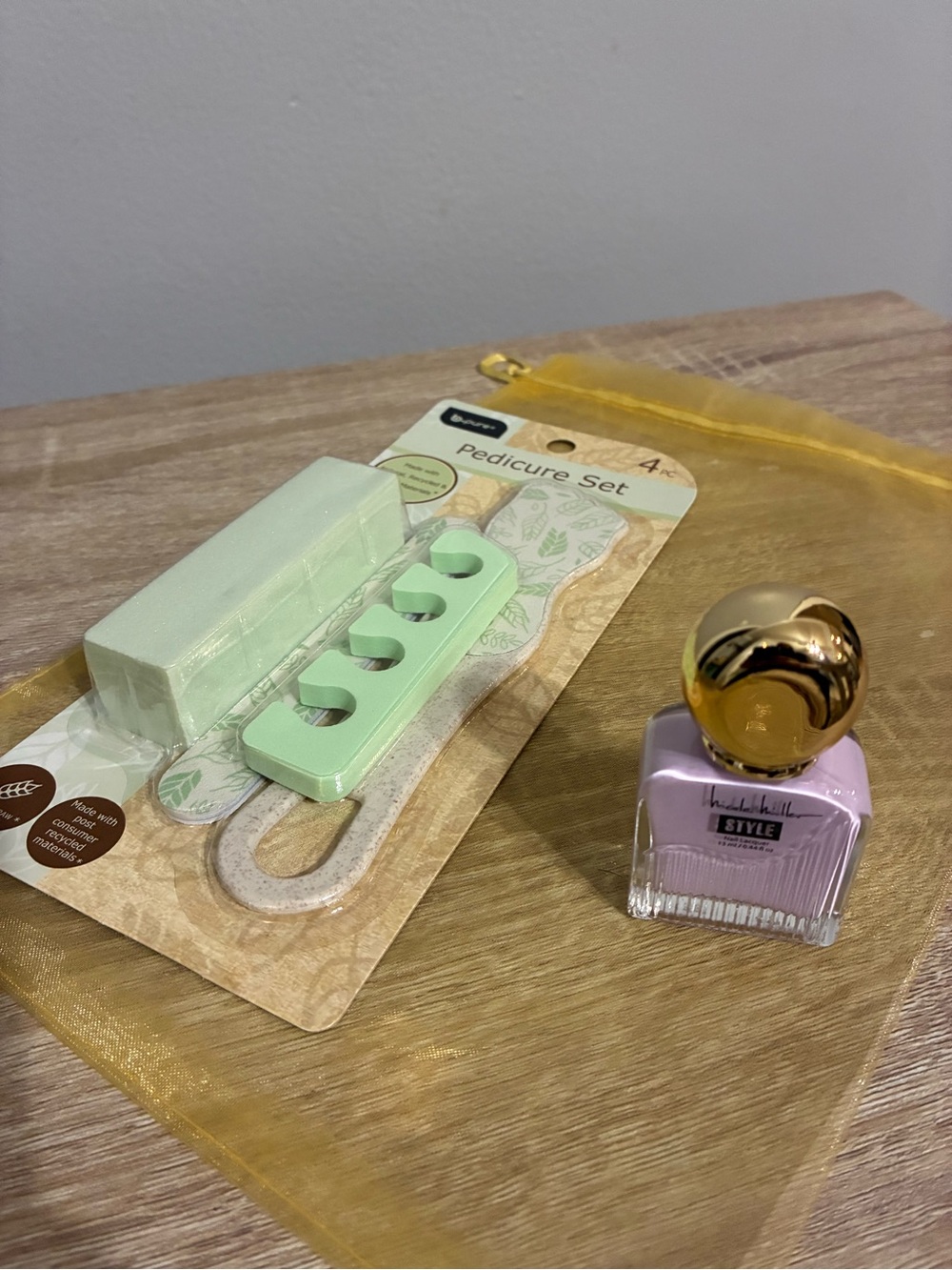 Nichole Miller with Pedicure Set - Mint & Lavender